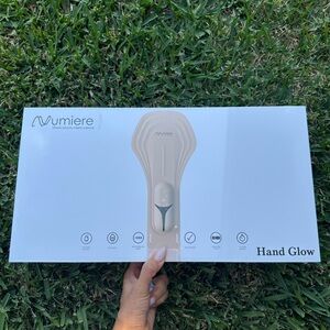 Numiere Glow LED Hand Mask